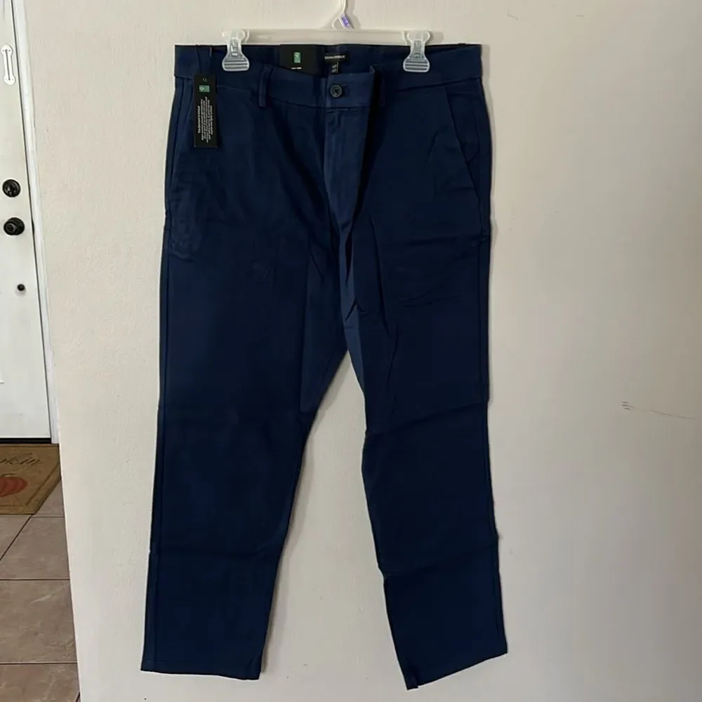 Banana Republic Men’s Straight Fit Chino Pant Blue Size: 36x30